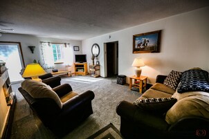 Deluxe Suite, 2 Bedrooms | Individually decorated, individually furnished, desk, blackout drapes