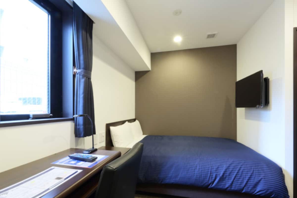 Desk, iron/ironing board, free WiFi
