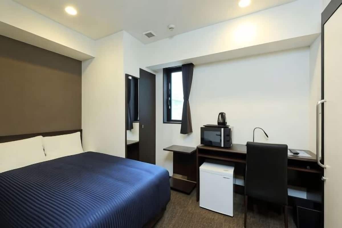 Desk, iron/ironing board, free WiFi