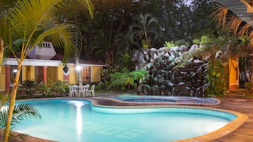 Outdoor pool, sun loungers