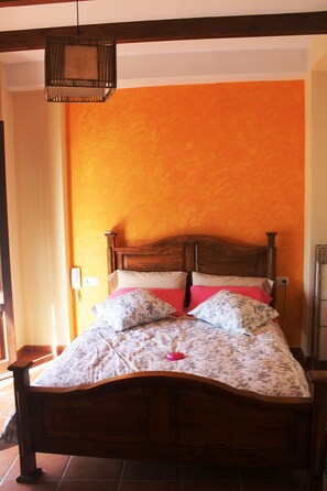 3 dormitorios, tabla de planchar con plancha, wifi y ropa de cama