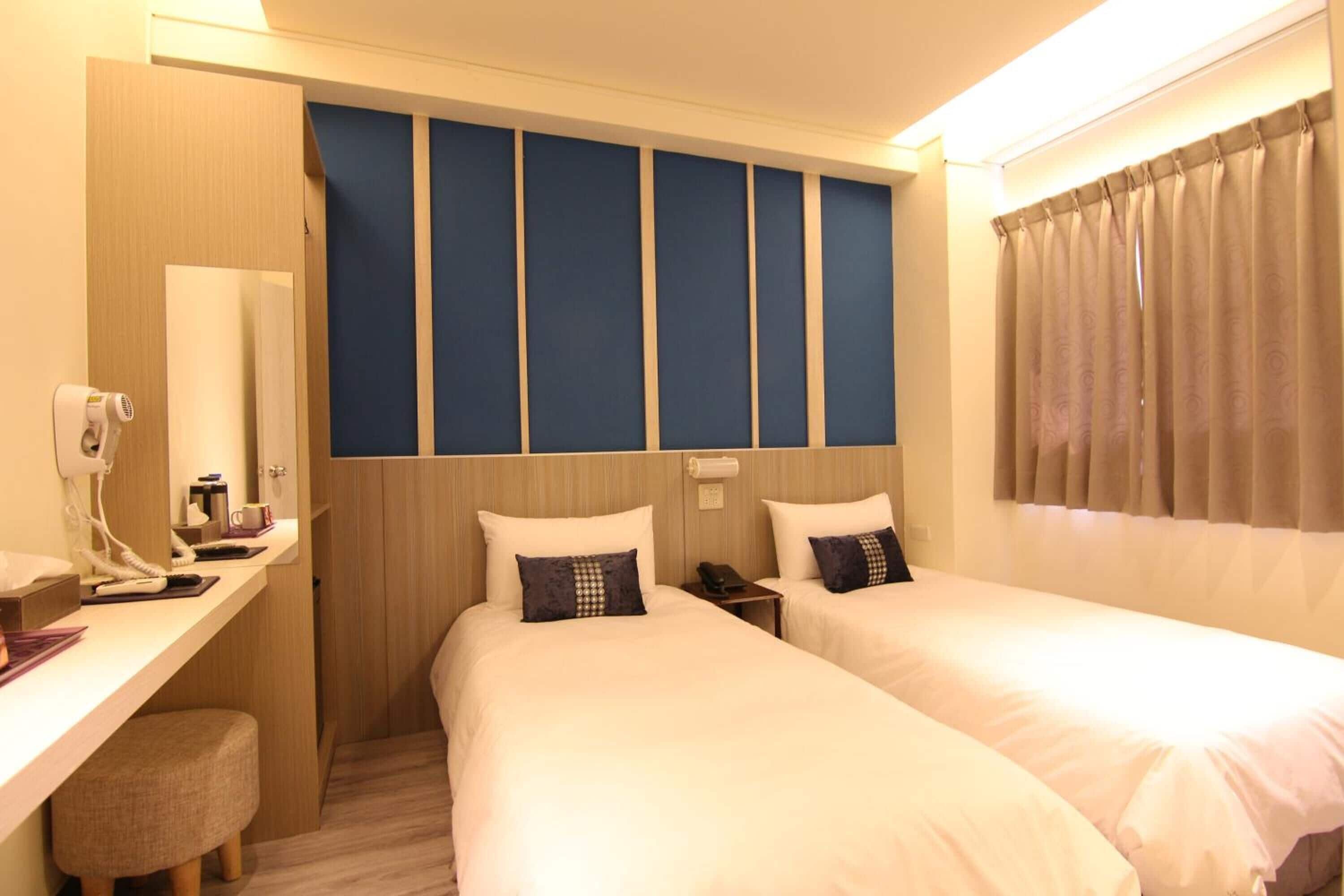 Desk, blackout drapes, free WiFi, bed sheets