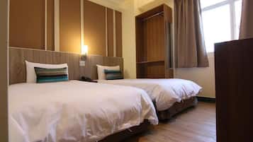 Desk, blackout curtains, free WiFi, bed sheets