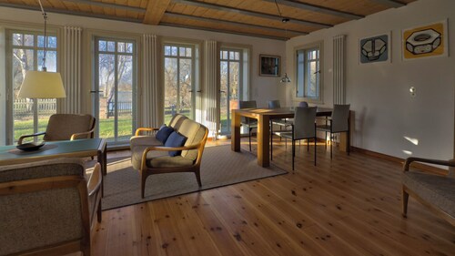 Großzügiges Haus mit Seeblick, Garten und Ruderboot am Beetzsee