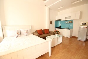 Comfort Studio, Balcony - Smiley Apartment 3 (Ho Chi Minh City)