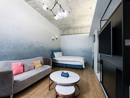 豪華四人房 | 高級寢具、客房內保險箱、遮光布/窗簾、隔音