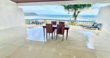 Ocean Front Home Amazing View Air ConditioningLaugh Play Relax at Binya House