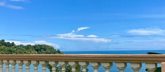 Ocean Front Home Amazing View Aria condizionata<br>Ridi Gioca Rilassati a Binya House