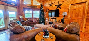 Smart TV, caminetto, videogiochi, lettore DVD