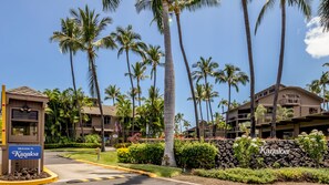 Exterior - Spacious, Ground Floor, Waterfront Condo, Kanaloa at Kona Resort, Central Air (Kailua-Kona)