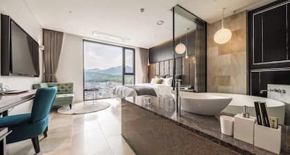 Hotel Bay 204 Dobong