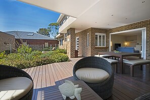 Nhà, 3 phòng ngủ | Hiên