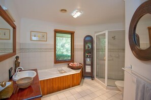 Bathroom - Casablanca (Fingal)