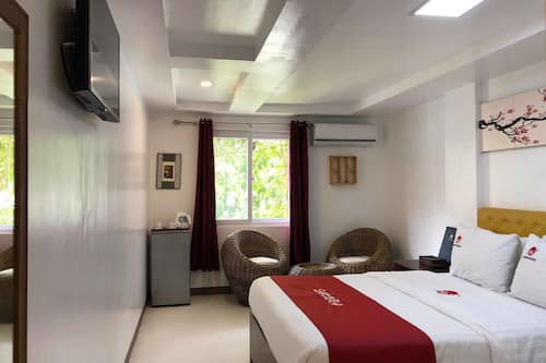 Premier Room, 1 Queen Bed | Bathroom