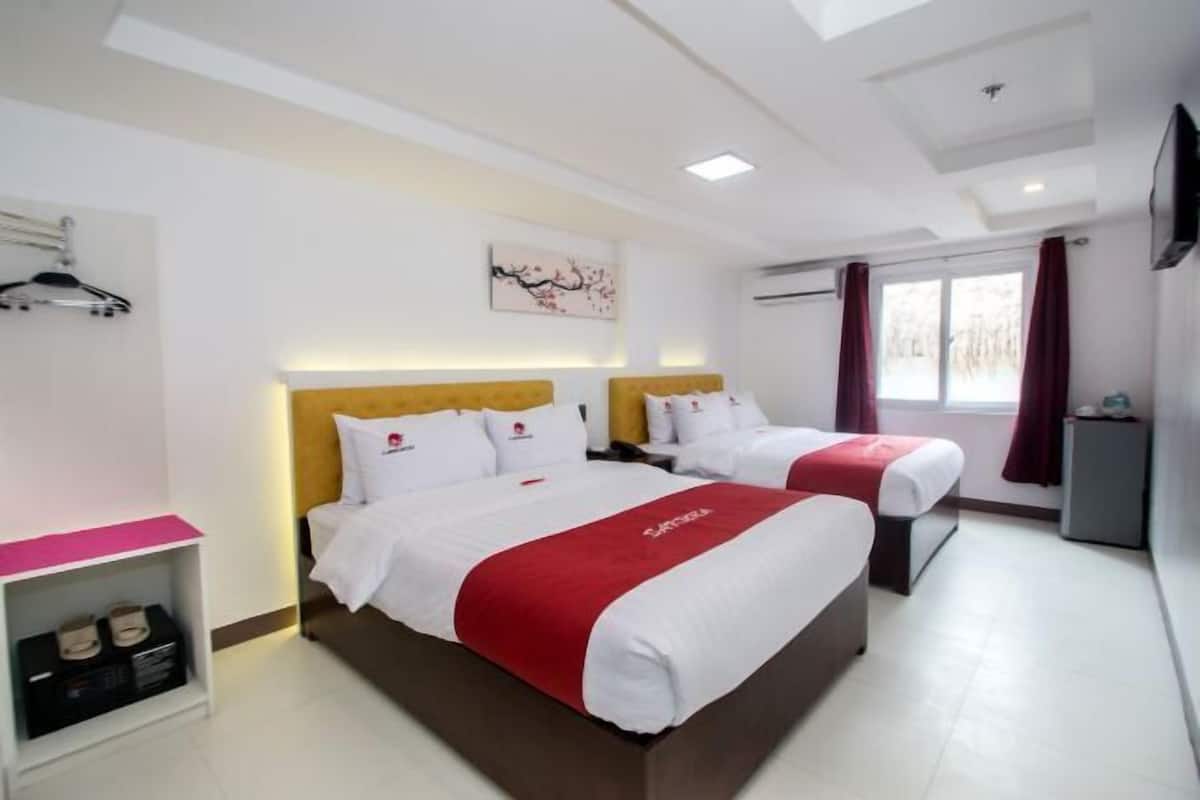 In-room safe, desk, laptop workspace, iron/ironing board
