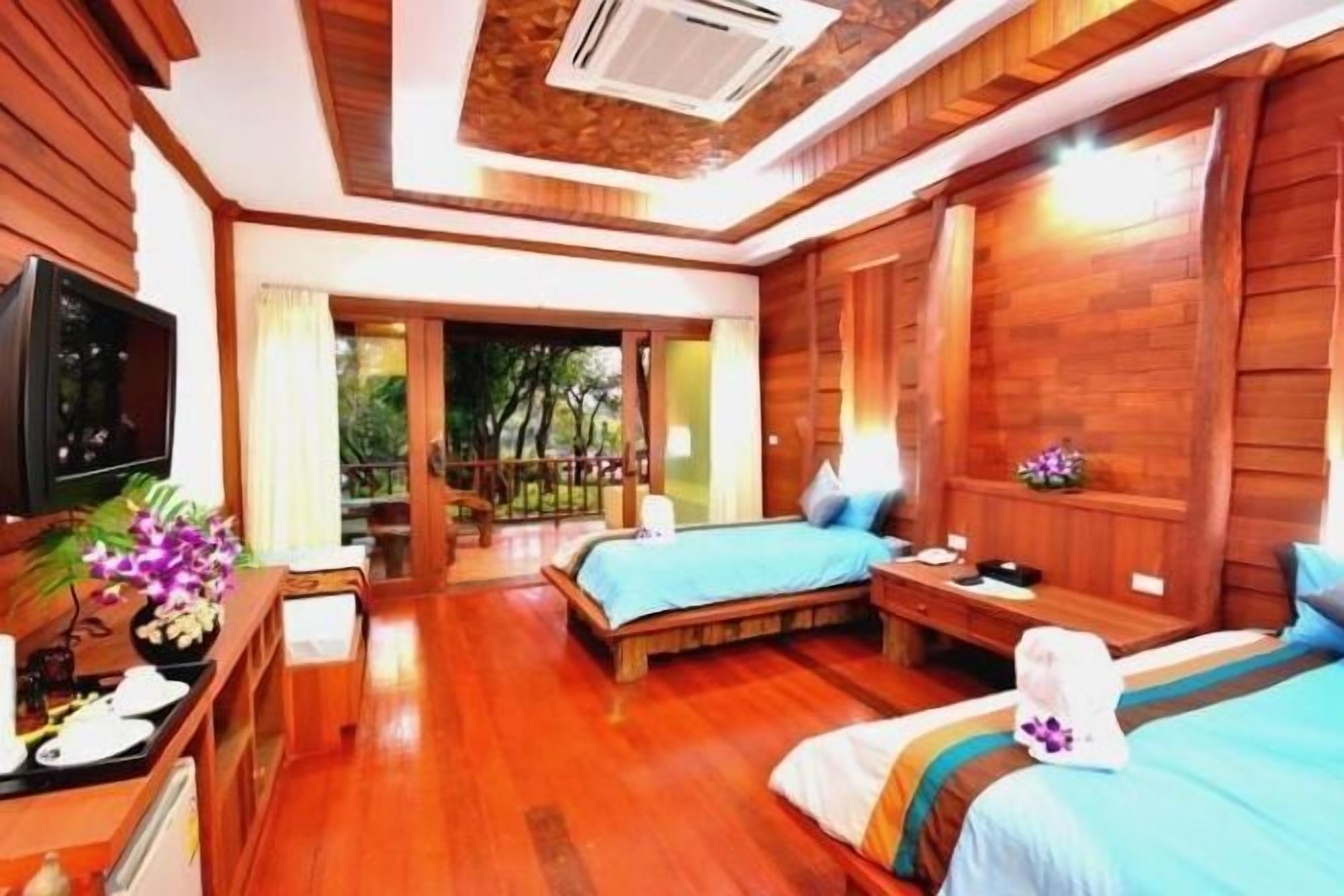 Een kluis op de kamer, een bureau, gratis wifi