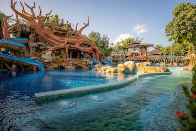 Tamnanpar Resort and Water Park Rayong