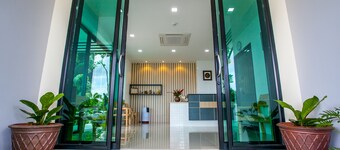 Wanarom Residence Hotel