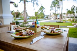 Food and drink - Wanarom Residence Hotel (Krabi)