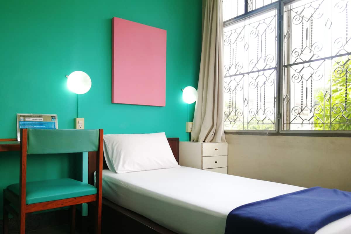 Single Room with AC | 무료 WiFi
