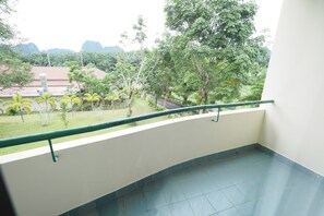 Standard Room | Balcony - Cabbages & Condoms Inn Krabi (Krabi)