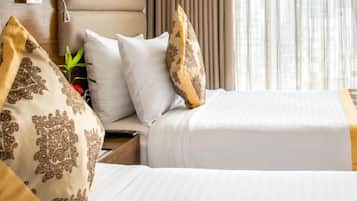 Deluxe Twin Room | 1 bedroom, minibar, in-room safe, desk