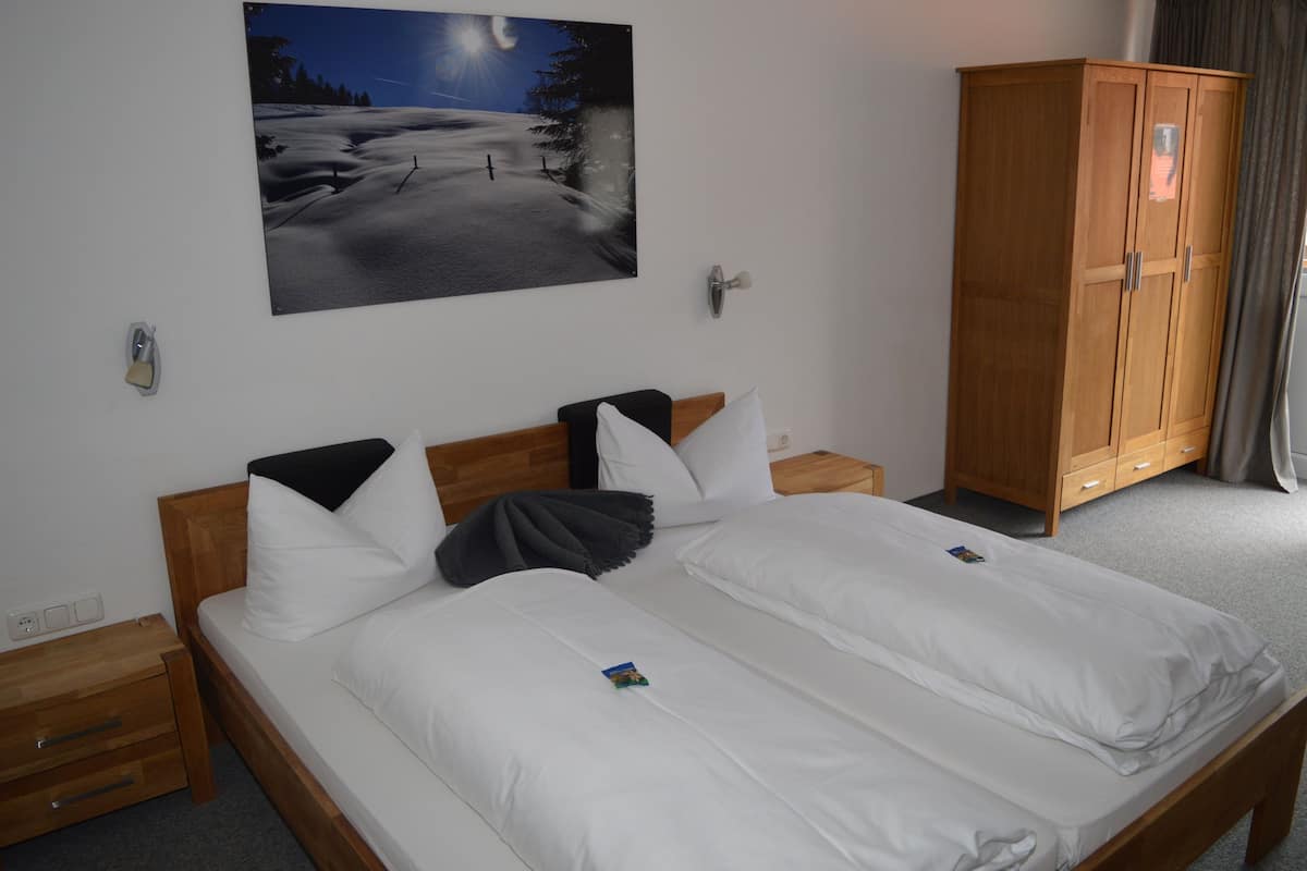 Familien-Vierbettzimmer, 2 Schlafzimmer, Nichtraucher, Bergblick