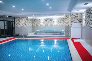 Sauna seca, banheira de hidromassagem, sauna a vapor, banho turco/hammam