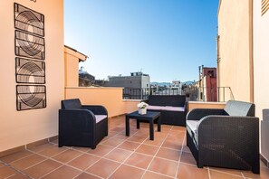 Superior-Penthouse, 1 Schlafzimmer, Terrasse | Ausblick vom Zimmer