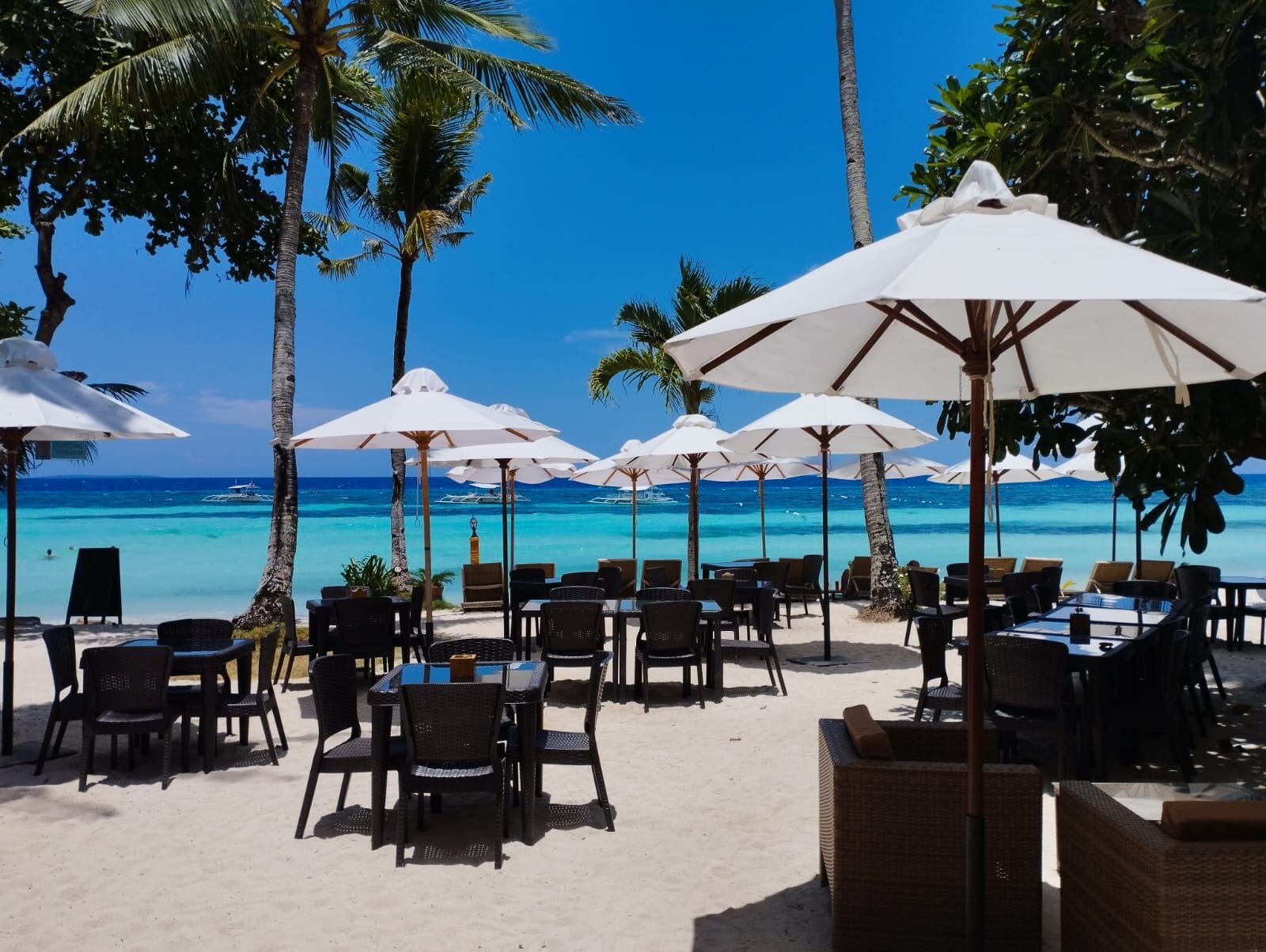 breakfast, lunch served; local and international cuisine, beach views