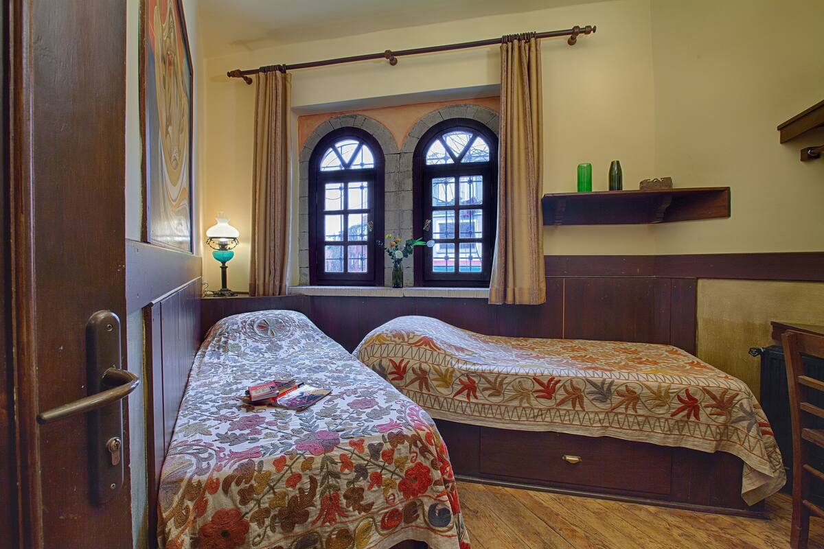 Economy Twin Room | WiFi (free)