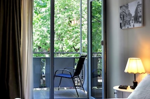 Suite, 2 chambres | 1 chambre, minibar, bureau, rideaux d’obscurcissement