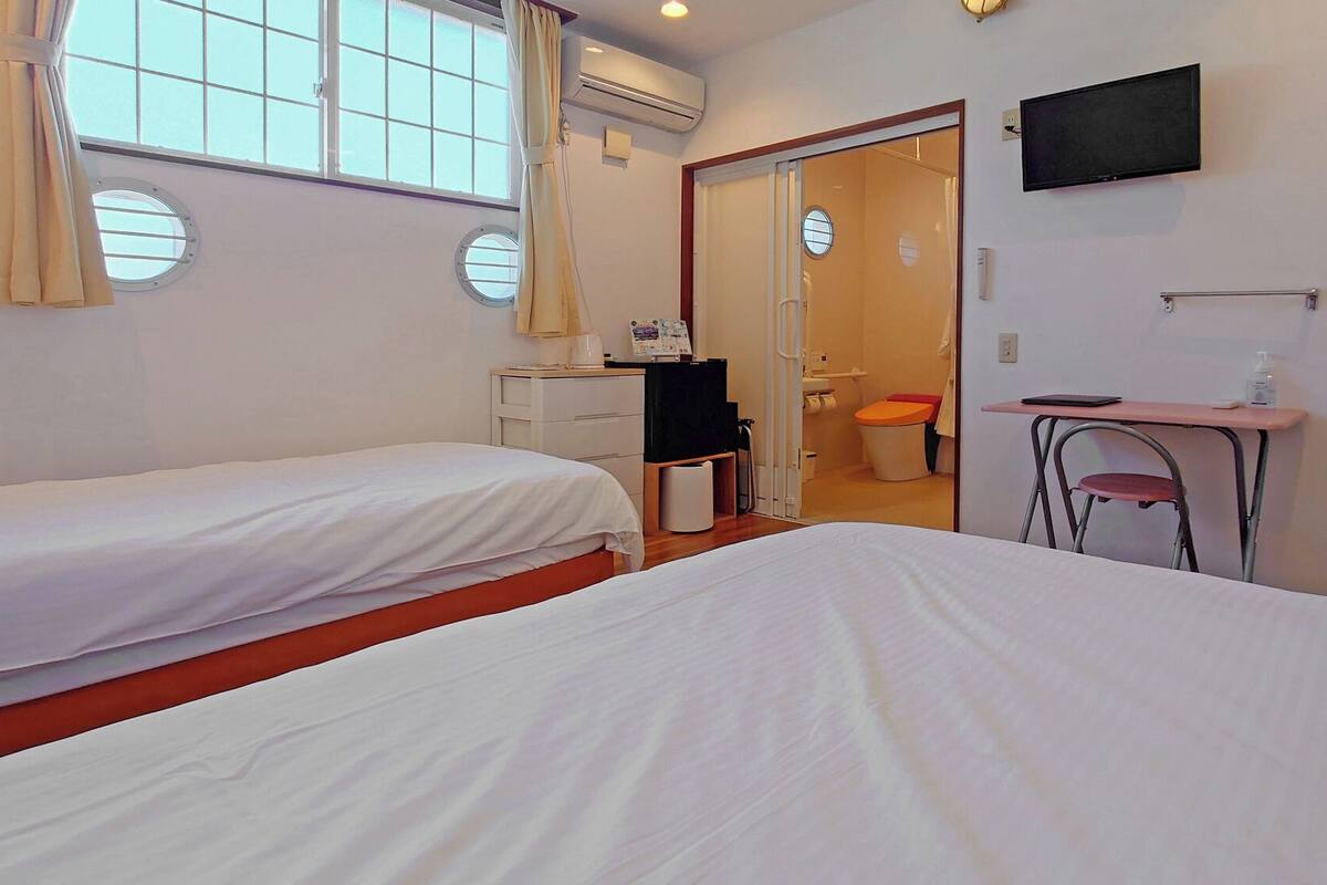 摺床/加床 (收費)、免費 Wi-Fi、床單