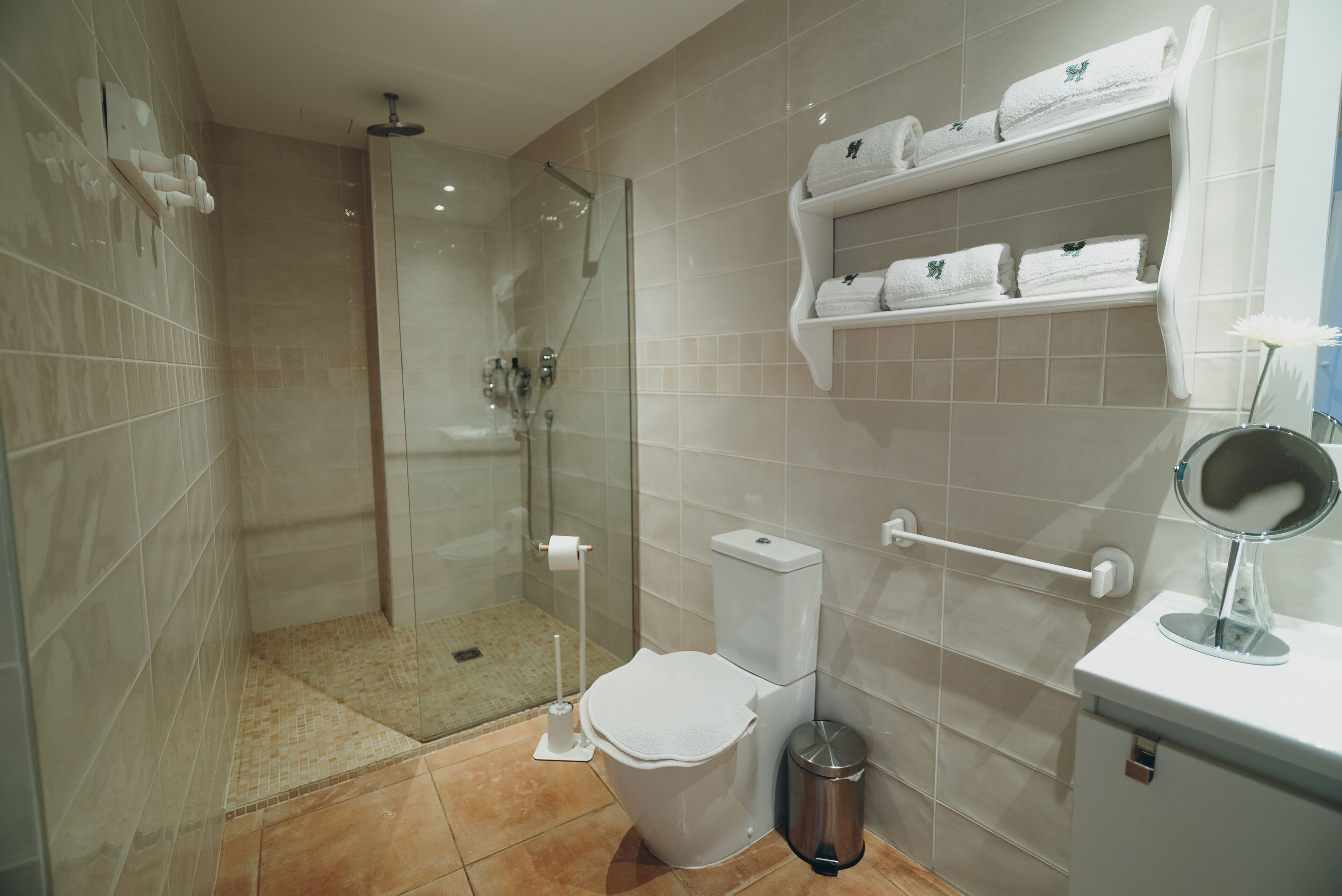 triple room | bathroom | shower, rainfall showerhead, free toiletries, dressing gowns