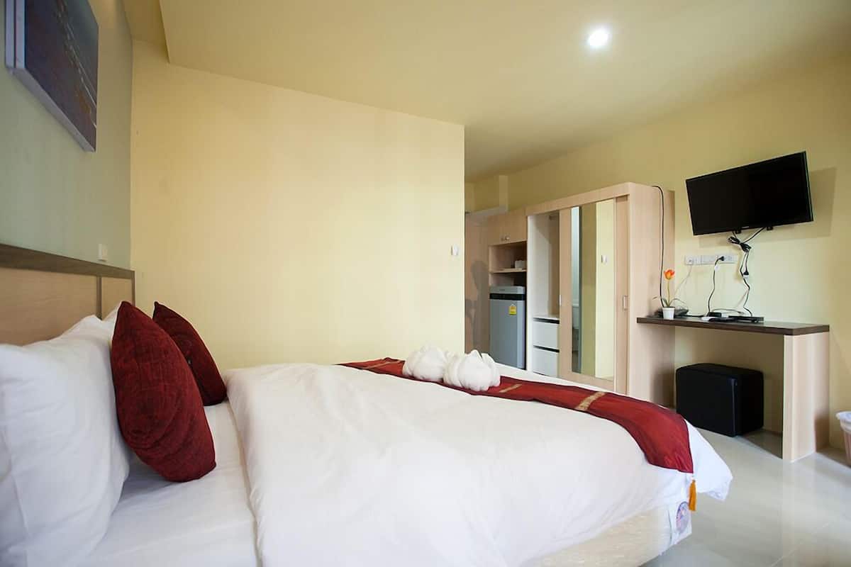 デスク、WiFi (無料)