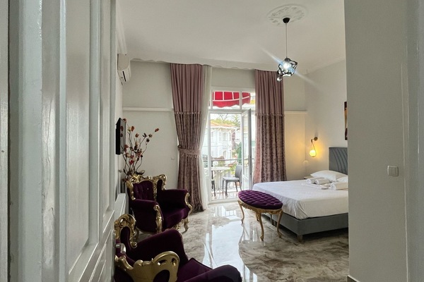 Deluxe Room, Balcony | Free WiFi, bed sheets
