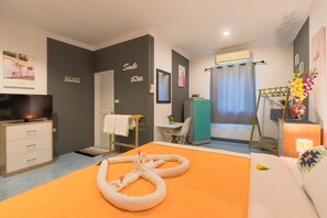 Standardzimmer | Hochwertige Bettwaren, Zimmersafe, Schreibtisch, kostenloses WLAN