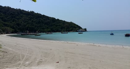 Banlomtalay Resort