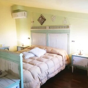 Premium bedding, desk, free cribs/infant beds, free WiFi - Il Borgo Antico (Rocca Massima)
