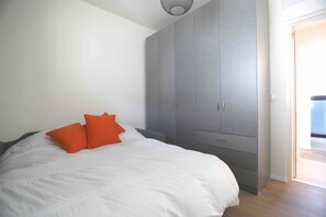 Deluxe-Penthouse, 3 Schlafzimmer | 3 Schlafzimmer, Zimmersafe, Verdunkelungsvorhänge, Bügeleisen/Bügelbrett
