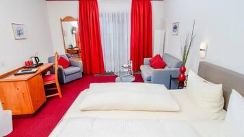 Caja de seguridad en la habitación, escritorio, cunas y wifi gratis