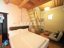 書桌、免費無線上網