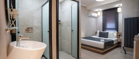 Minibar, in-room safe, desk, soundproofing