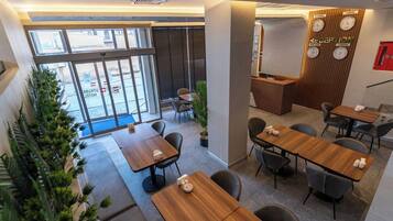 Àrea amb seients del vestíbul