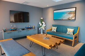 Lobby sitting area - Port Marina Hotel (Karatas)