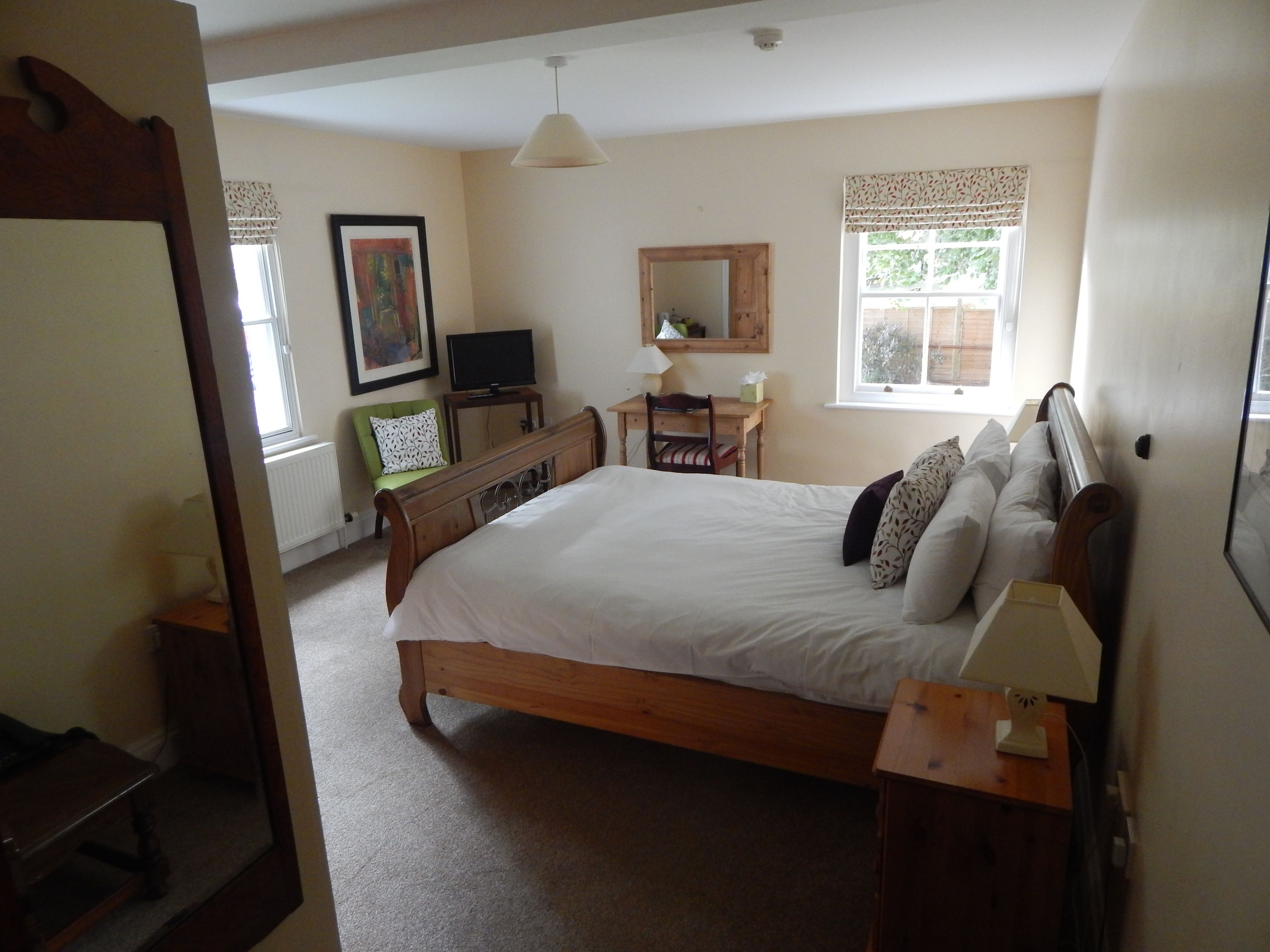 Double Room, 1 King Bed