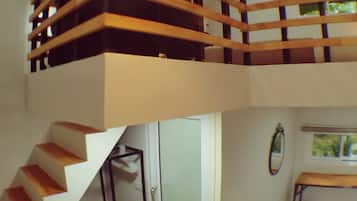Deluxe Room | 1 bedroom, desk, rollaway beds, free WiFi