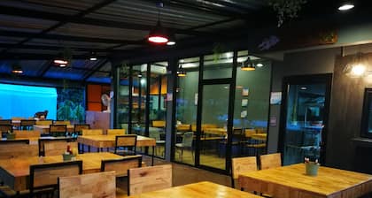 Baan Rom Lom Yen