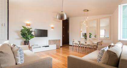 Alfama Modern Two-Bedroom Apartment w/ River View and Parking - by LU Holidays