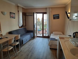 LED TV - Dasis Hotel & Suites (Bodrum)